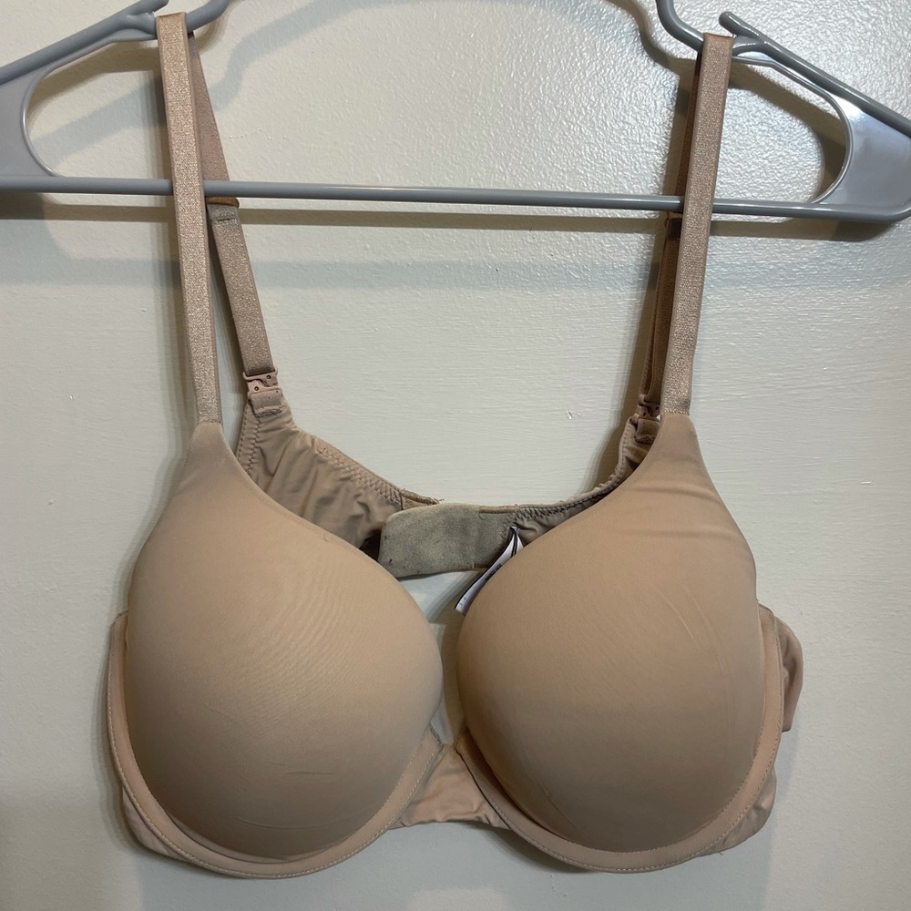 Victoria’s Secret tshirt push-up bra